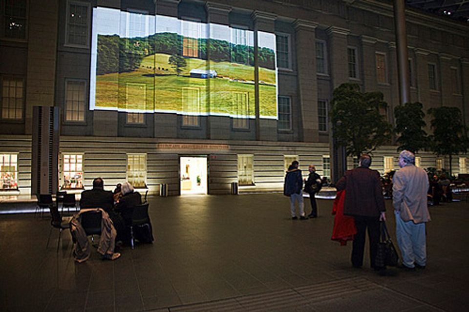 Projections on Kogod Courtyard Walls