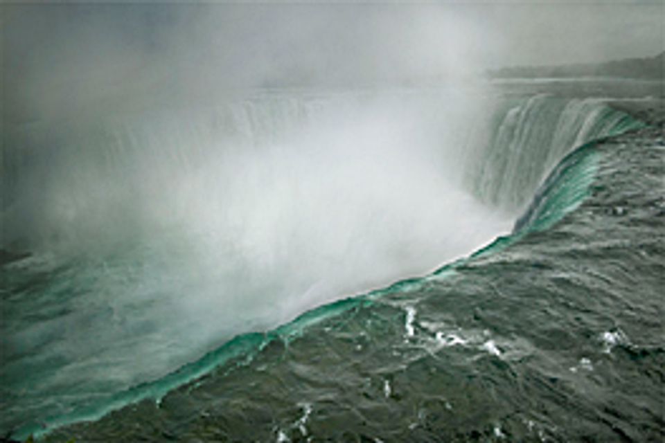 A photograph of Niagara Falls