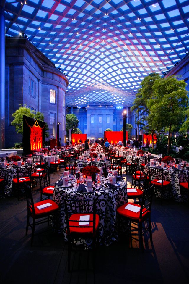 This is a photo taken inside the Kogod Courtyard at the Smithsonian American Art Museum.
